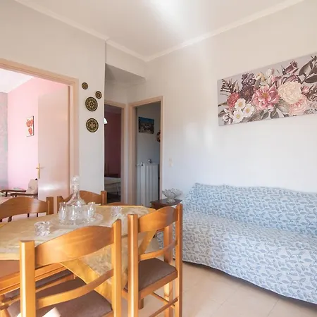 Marina's In Village Apartment