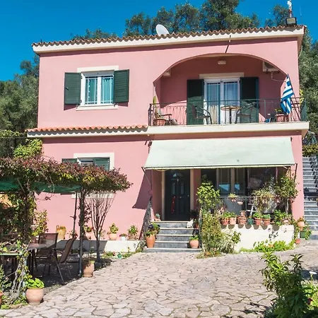 Marina's In Village Апартаменты *